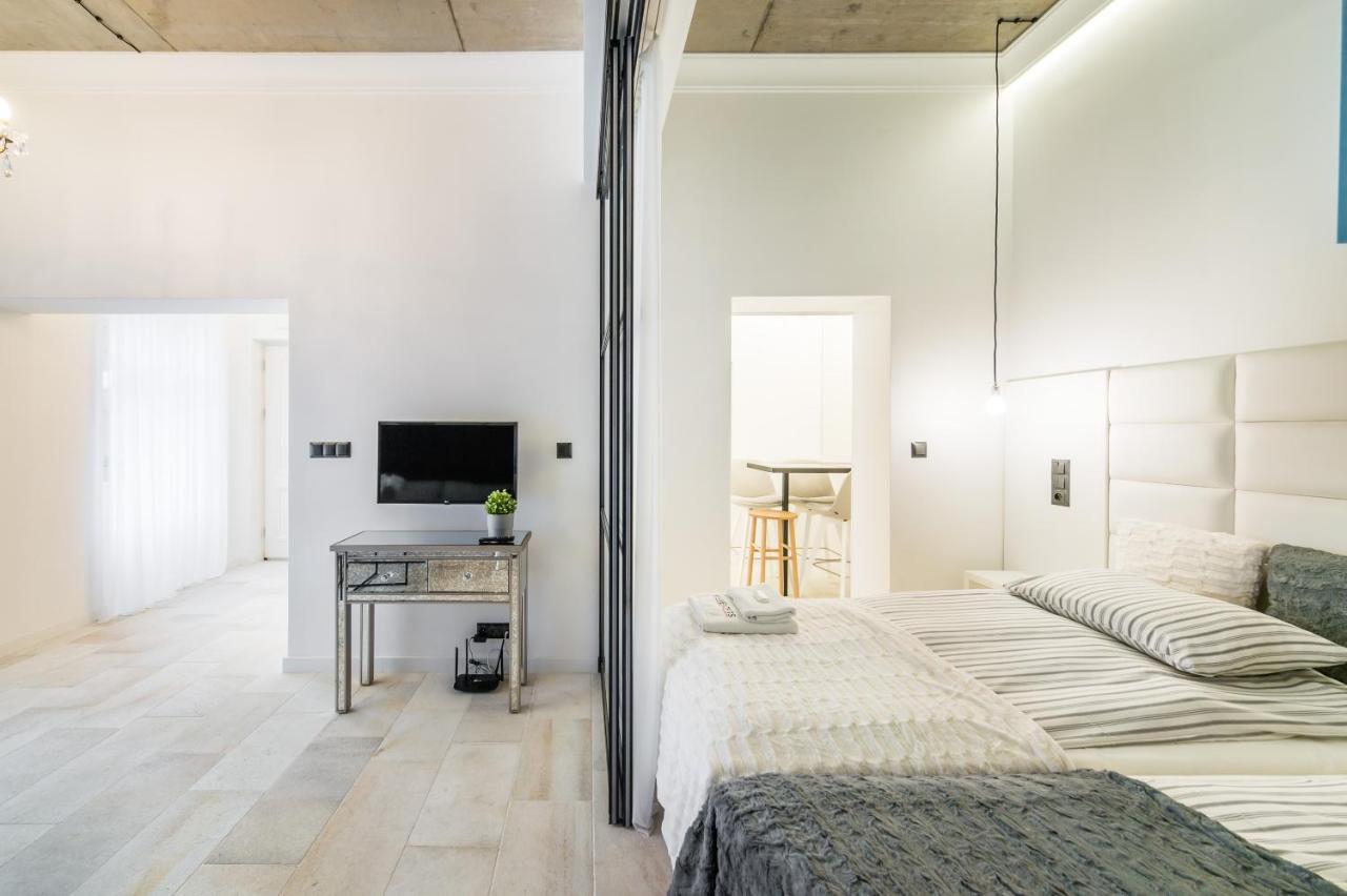 Groble Deluxe Apartments Wawelofts Krakow Luaran gambar